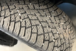 valkoinen Volkswagen Golf 2025 kuva 10.