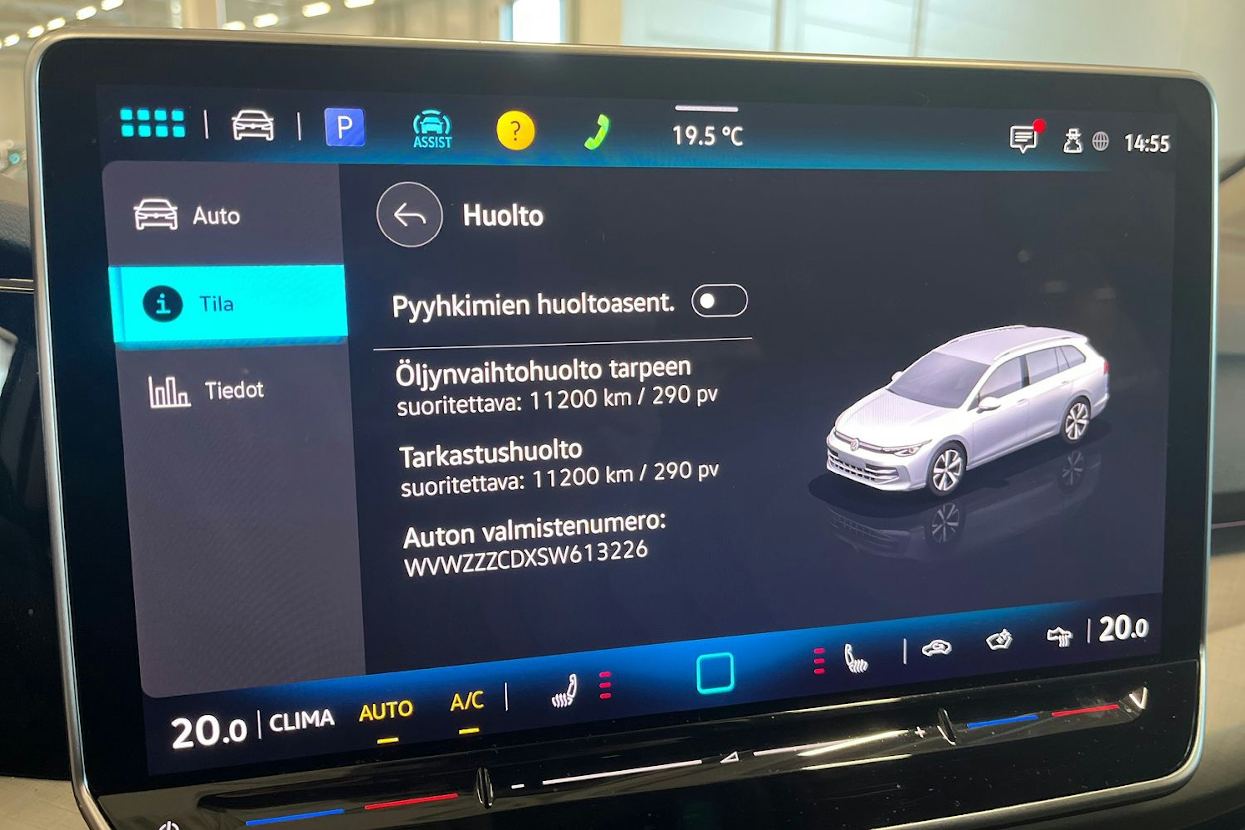 valkoinen Volkswagen Golf 2025 kuva 22.