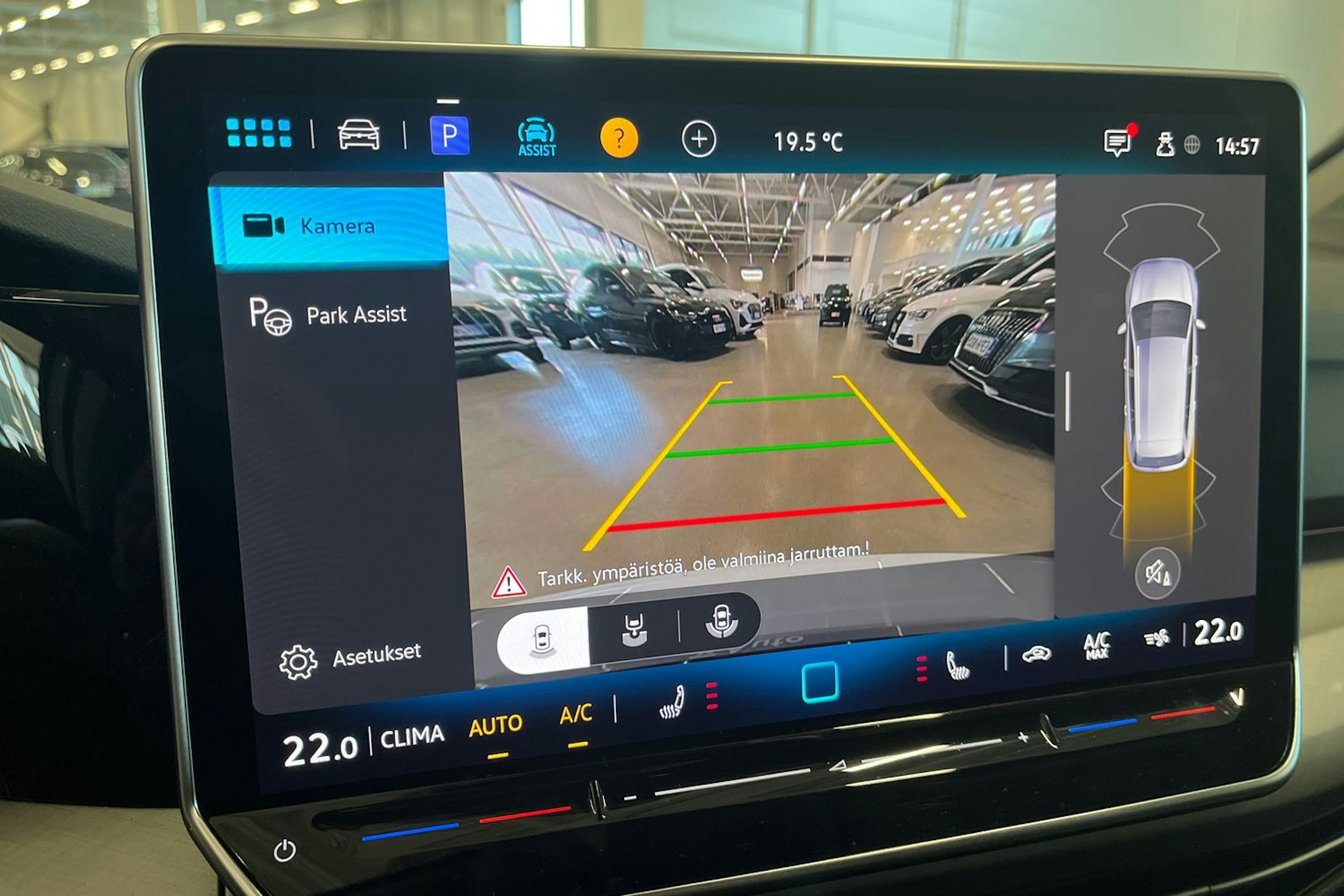 valkoinen Volkswagen Golf 2025 kuva 26.