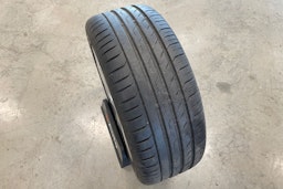 valkoinen Volkswagen Golf 2025 kuva 38.