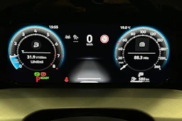 oranssi Volkswagen Golf 2025 kuva 13.