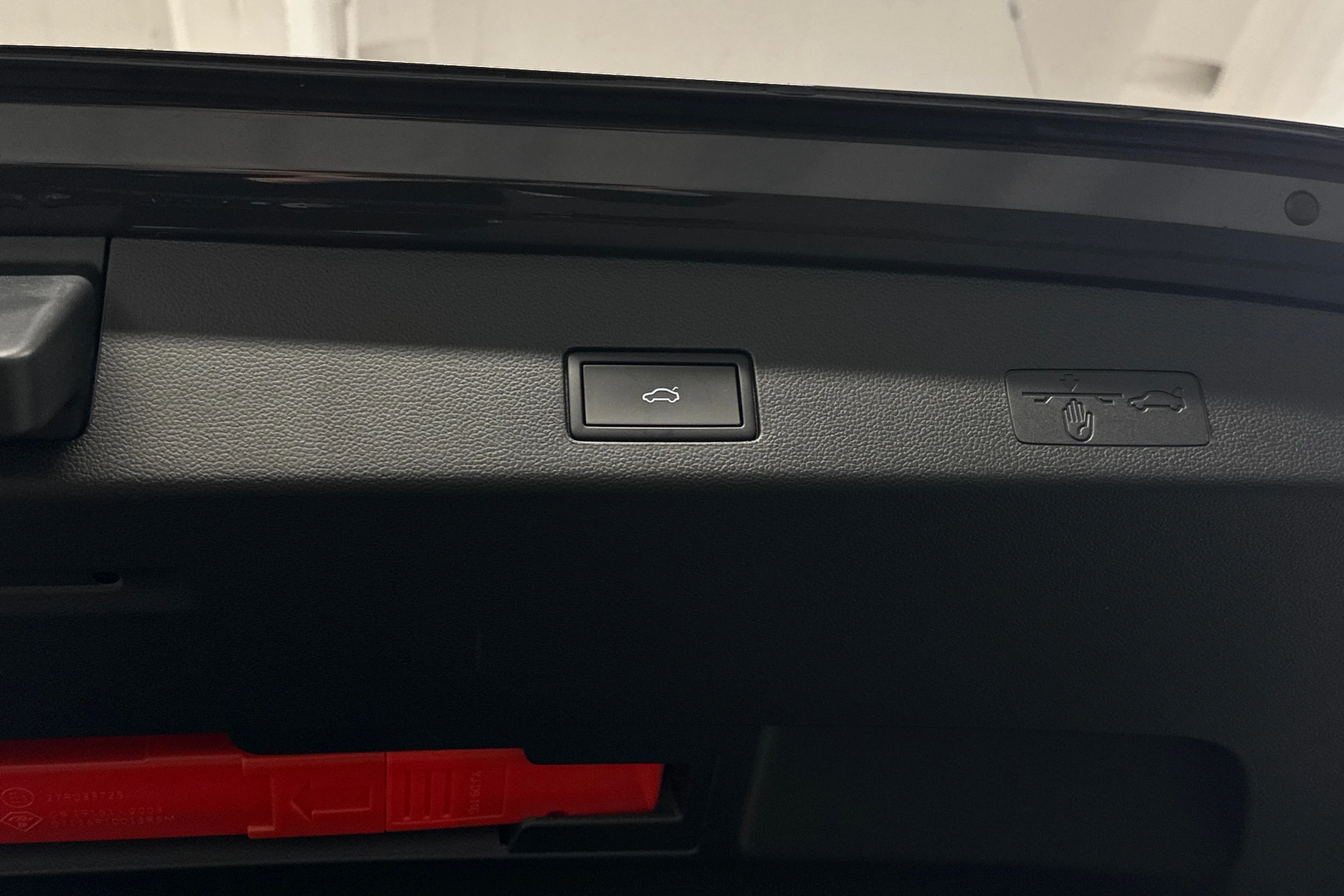 oranssi Volkswagen Golf 2025 kuva 37.