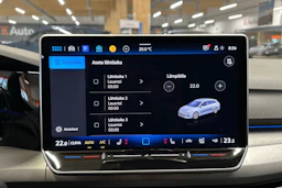 harmaa Volkswagen Golf 2025 kuva 15.