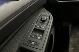harmaa Volkswagen Golf 2025 kuva 25.