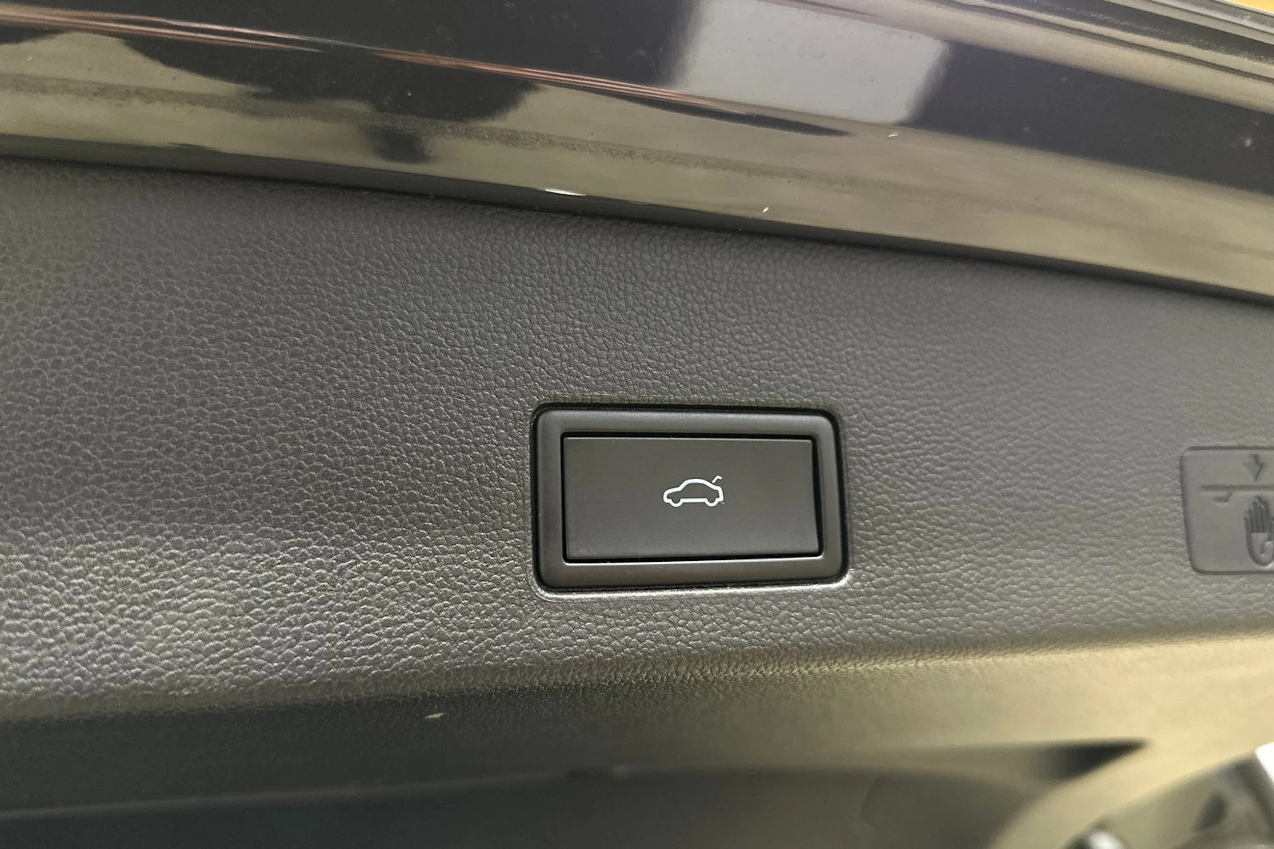 harmaa Volkswagen Golf 2025 kuva 28.
