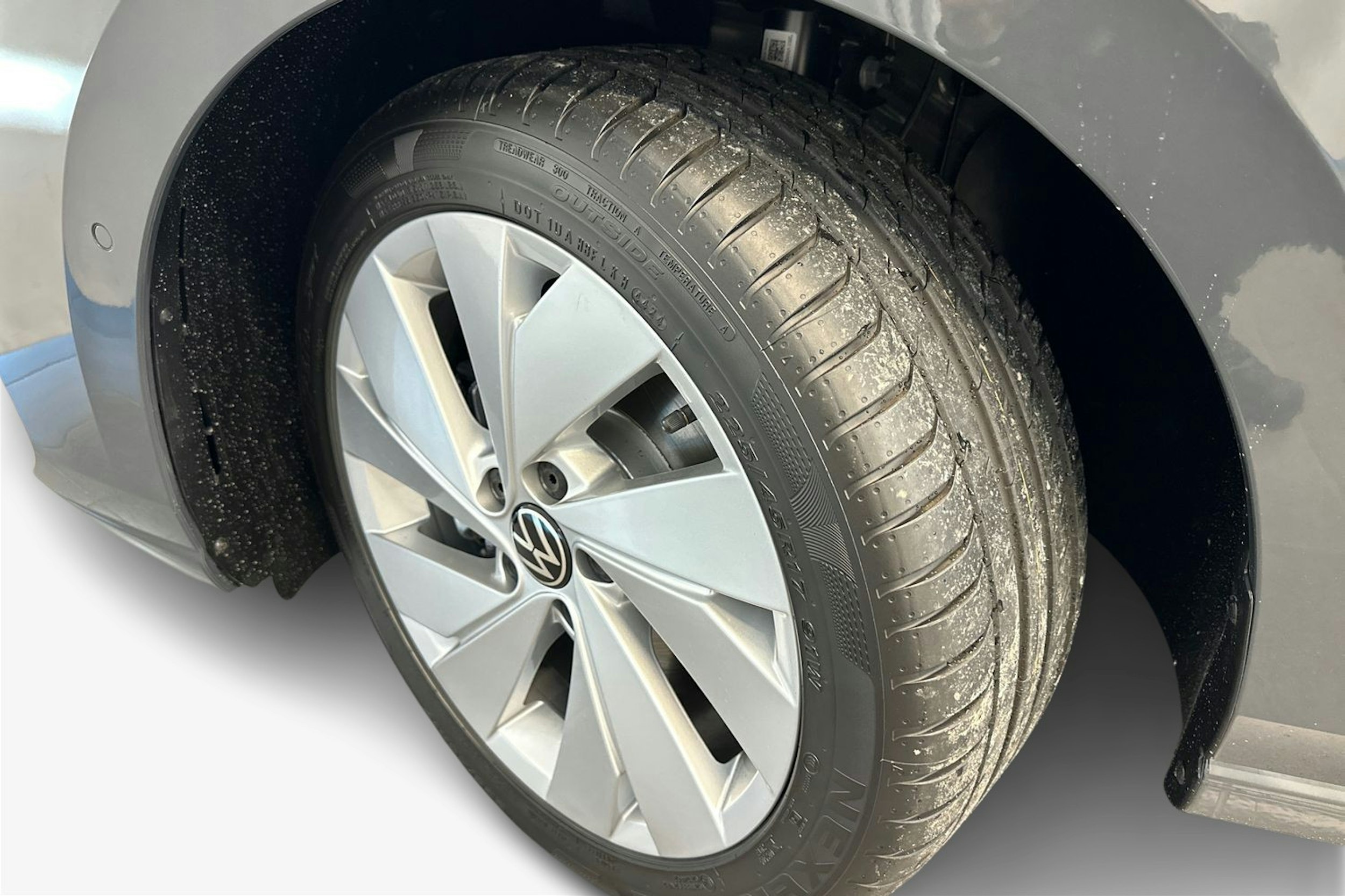 harmaa Volkswagen Golf 2025 kuva 9.