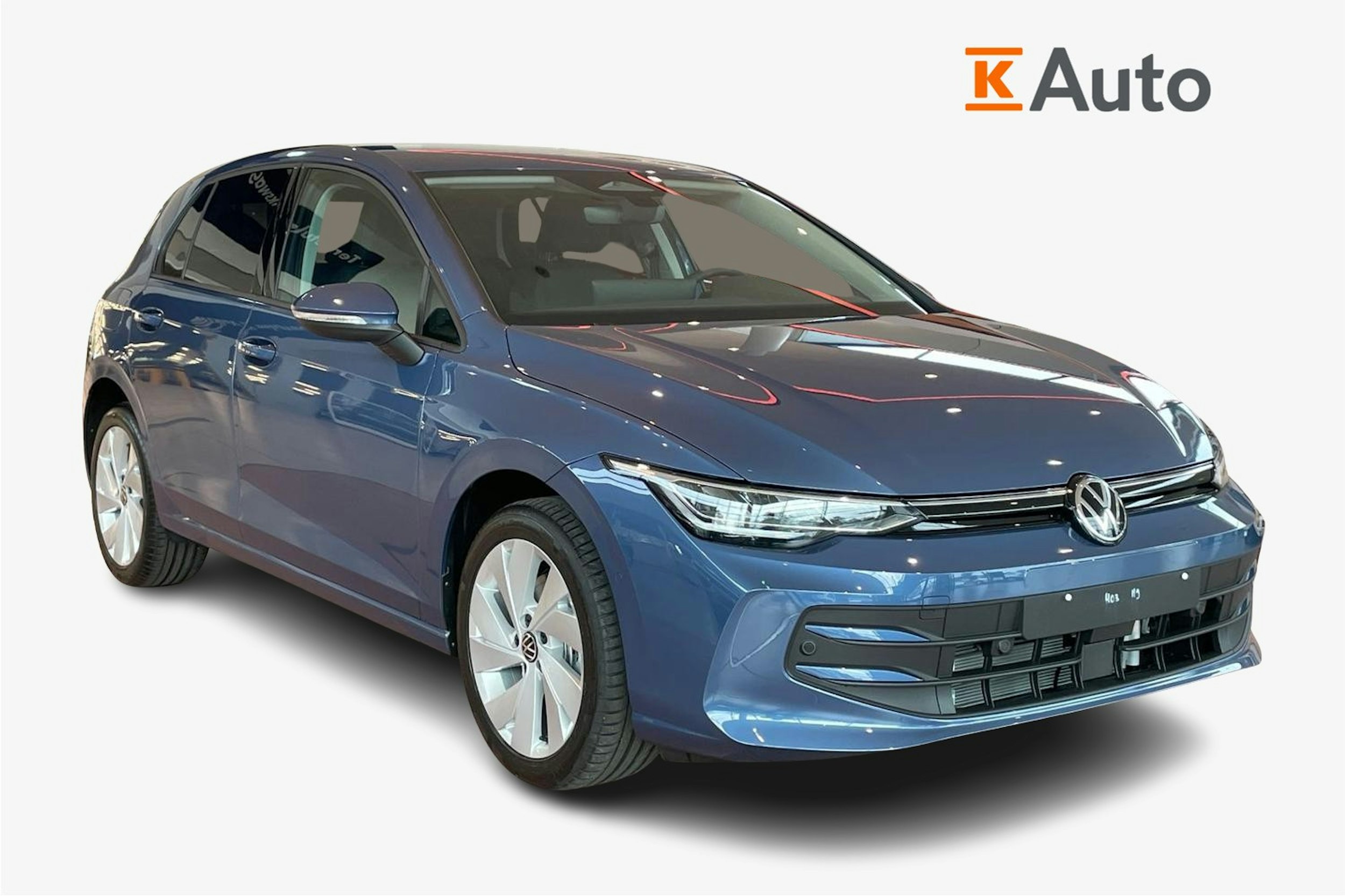 sininen Volkswagen Golf 2025 kuva 1.