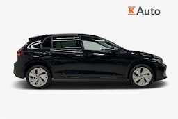 musta Volkswagen Golf 2025 kuva 5.