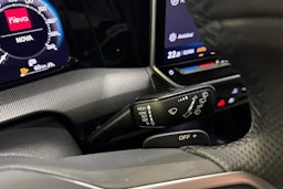 valkoinen Volkswagen Golf 2025 kuva 9.