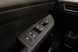 valkoinen Volkswagen Golf 2025 kuva 13.