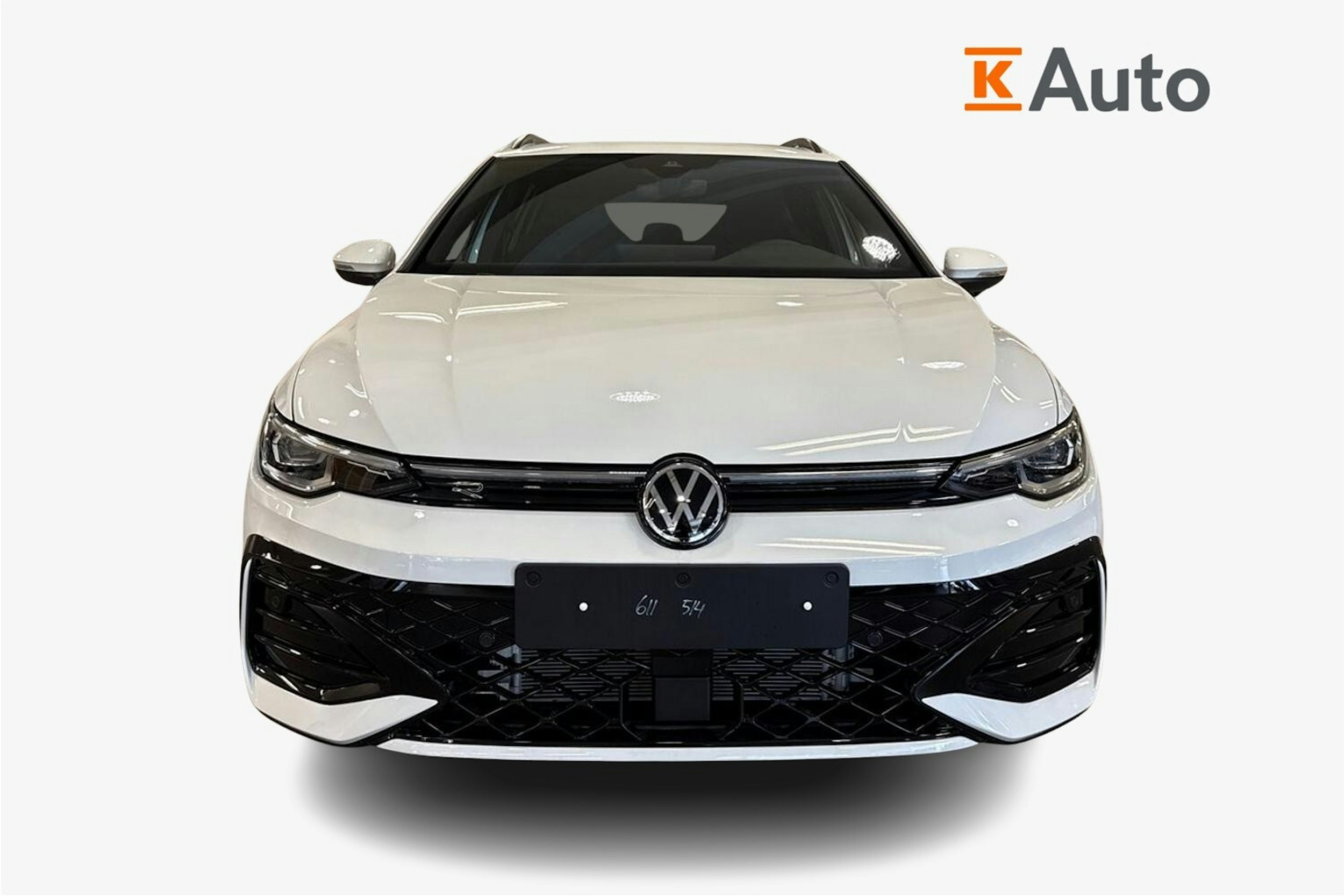 valkoinen Volkswagen Golf 2025 kuva 31.