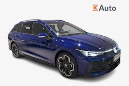sininen Volkswagen Golf 2025 kuva 1.