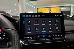 sininen Volkswagen Golf 2025 kuva 16.