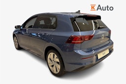 sininen Volkswagen Golf 2025 kuva 2.
