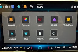 sininen Volkswagen Golf 2025 kuva 17.