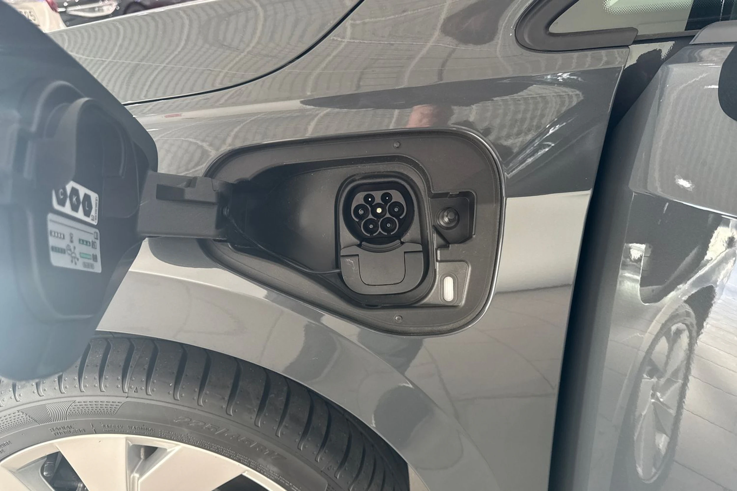 harmaa Volkswagen Golf 2025 kuva 14.