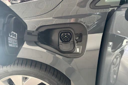 harmaa Volkswagen Golf 2025 kuva 14.