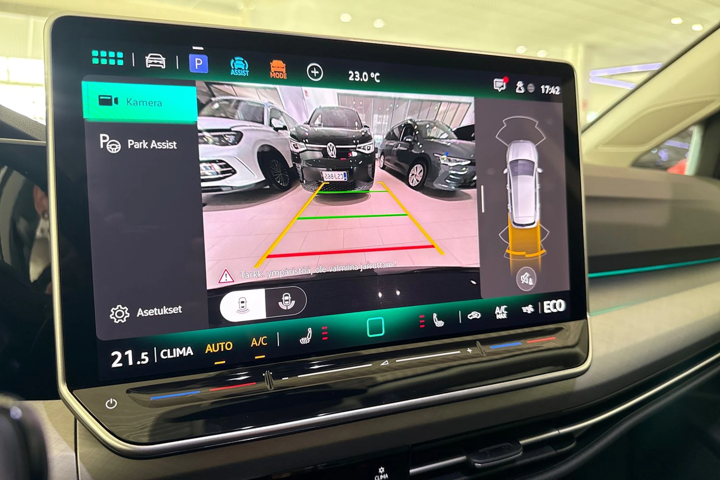 harmaa Volkswagen Golf 2025 kuva 15.