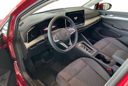punainen Volkswagen Golf 2025 kuva 6.