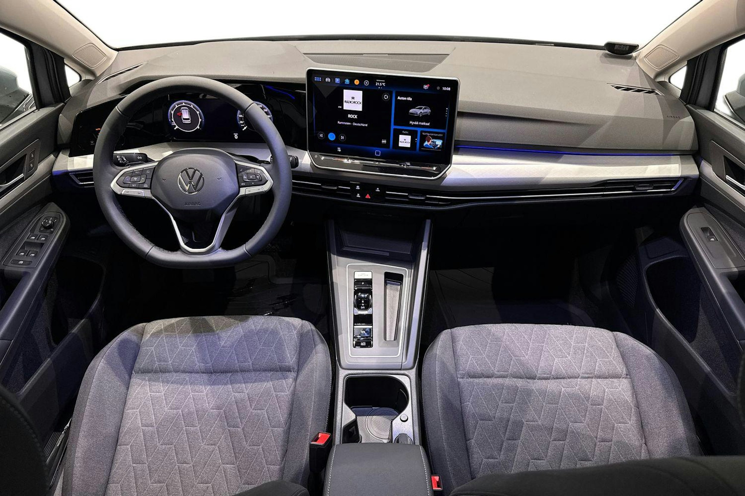 met. harmaa Volkswagen Golf 2025 kuva 7.