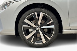 met. harmaa Volkswagen Golf 2025 kuva 9.