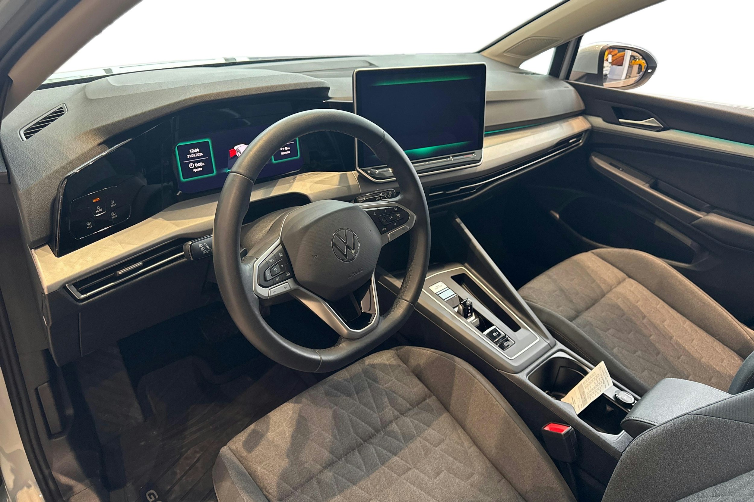 met. sininen Volkswagen Golf 2025 kuva 6.