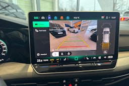 met. sininen Volkswagen Golf 2025 kuva 13.