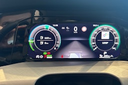 met. sininen Volkswagen Golf 2025 kuva 14.