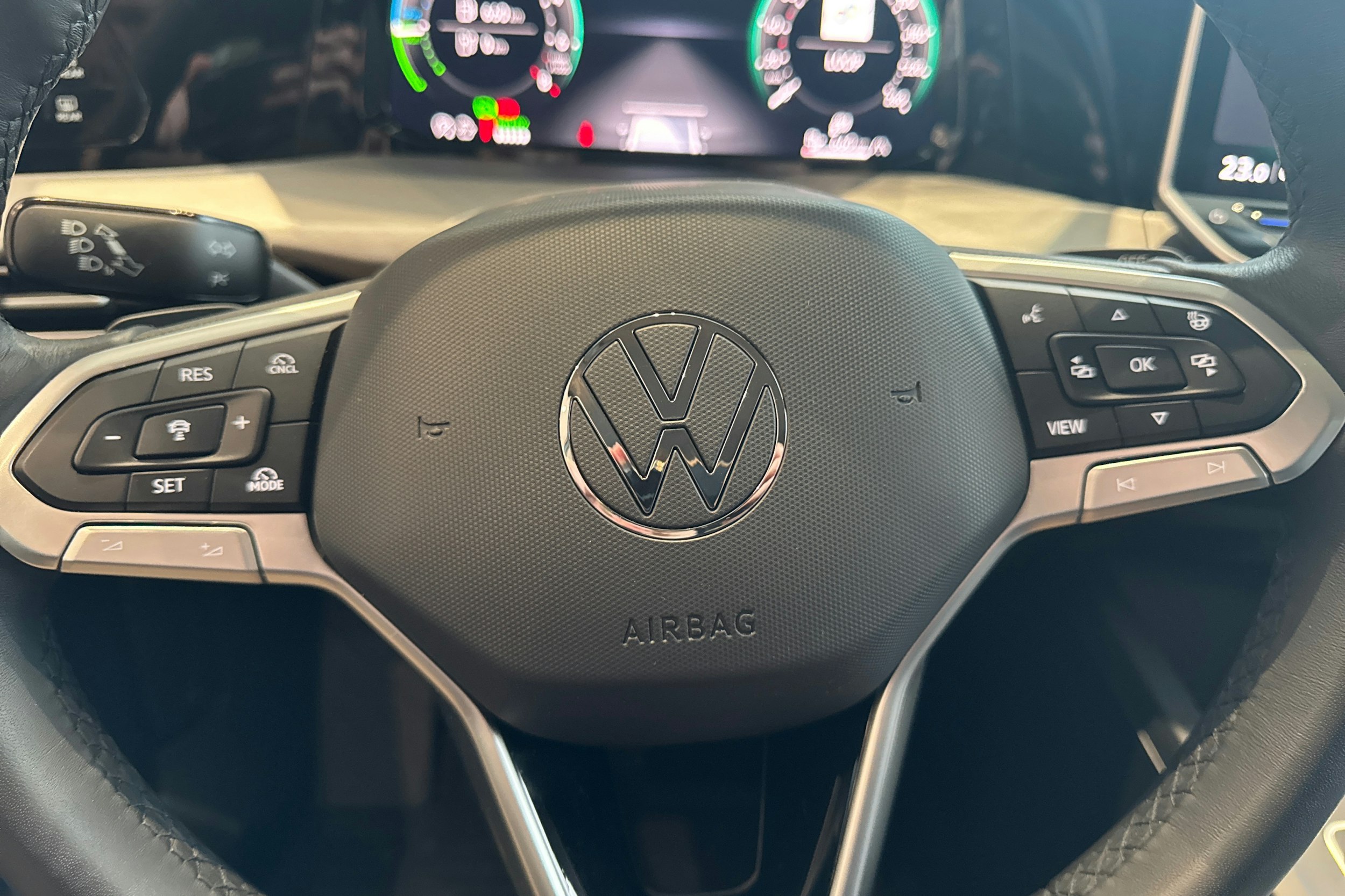 met. sininen Volkswagen Golf 2025 kuva 15.