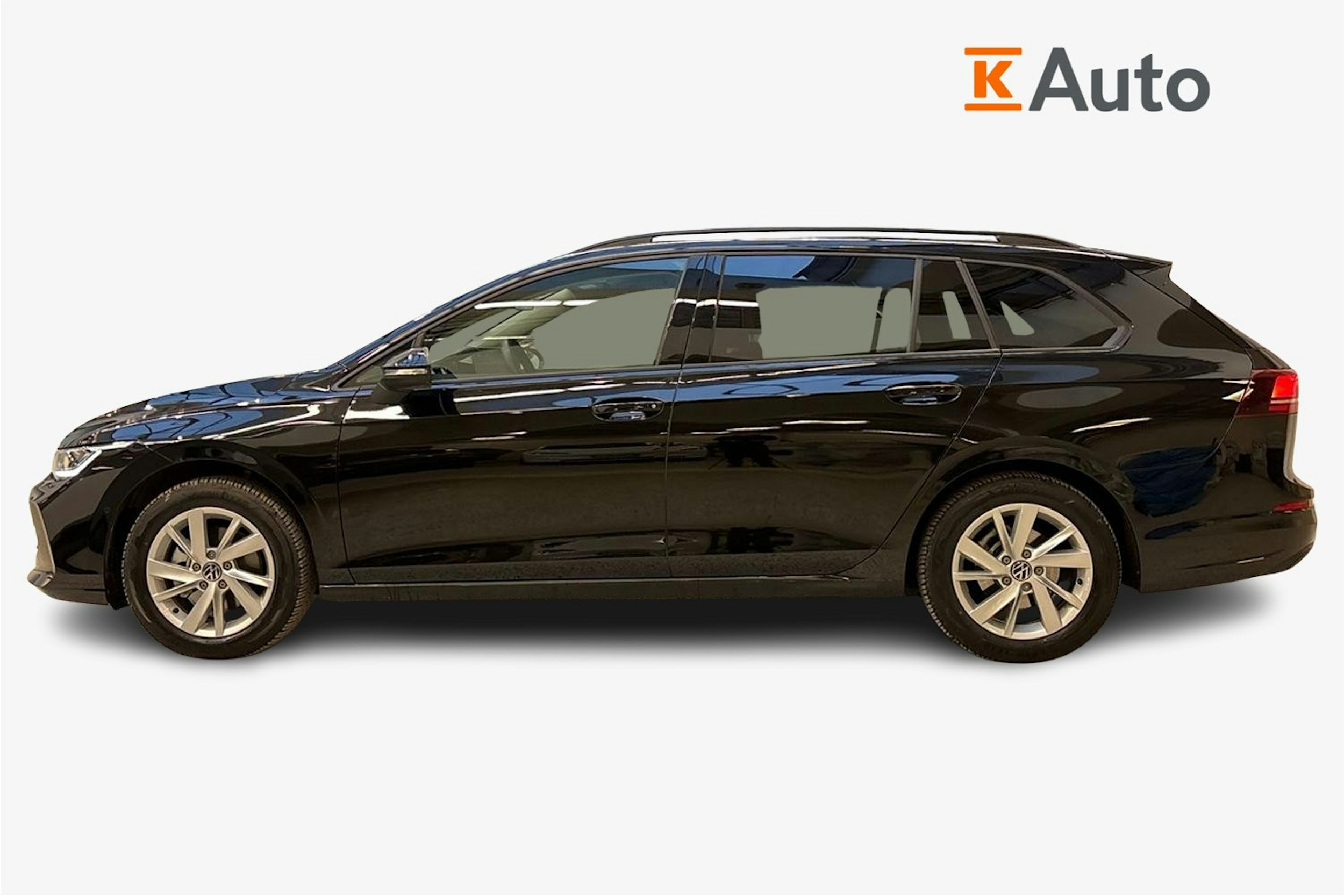 musta Volkswagen Golf 2025 kuva 6.