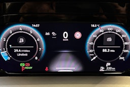 musta Volkswagen Golf 2025 kuva 19.