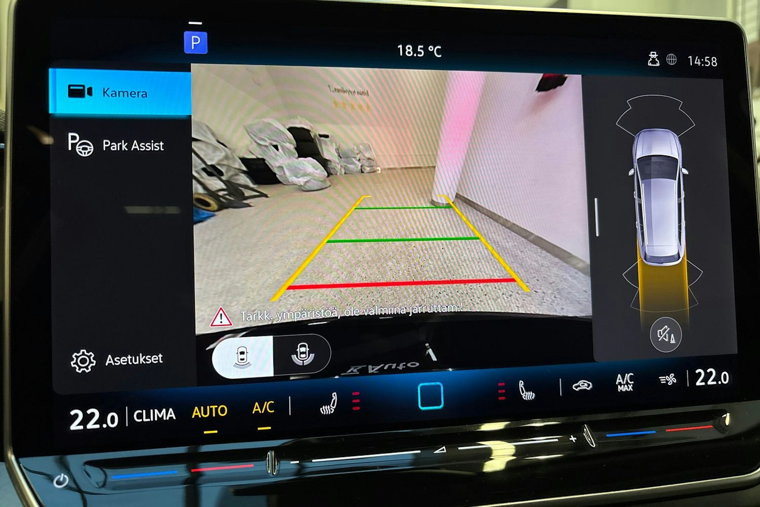 musta Volkswagen Golf 2025 kuva 20.