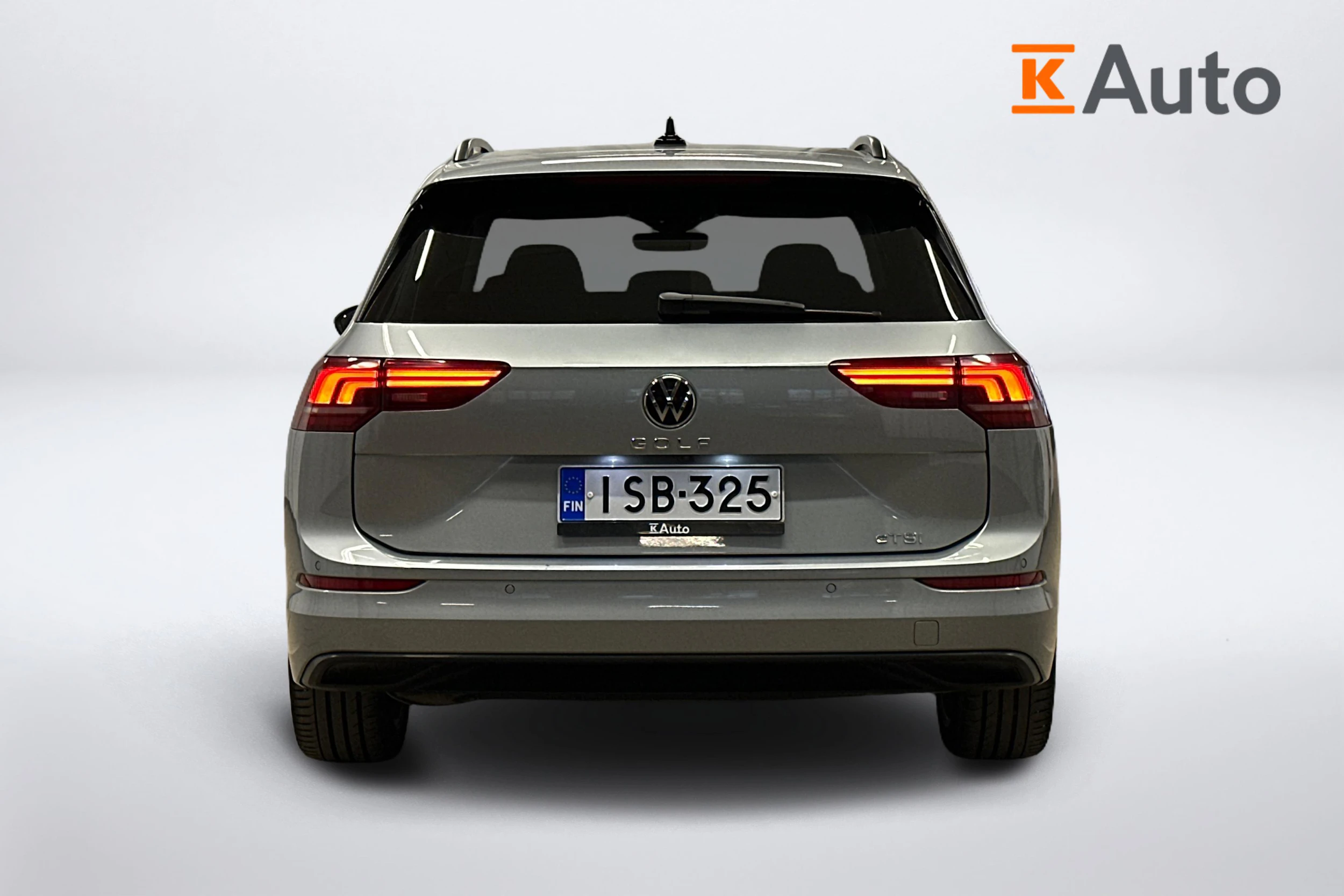 harmaa Volkswagen Golf 2025 kuva 4.