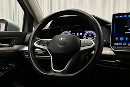 harmaa Volkswagen Golf 2025 kuva 19.