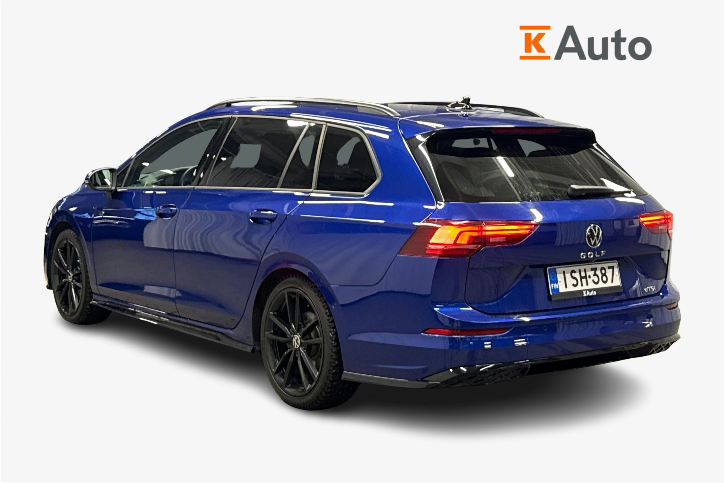 sininen Volkswagen Golf 2025 kuva 2.