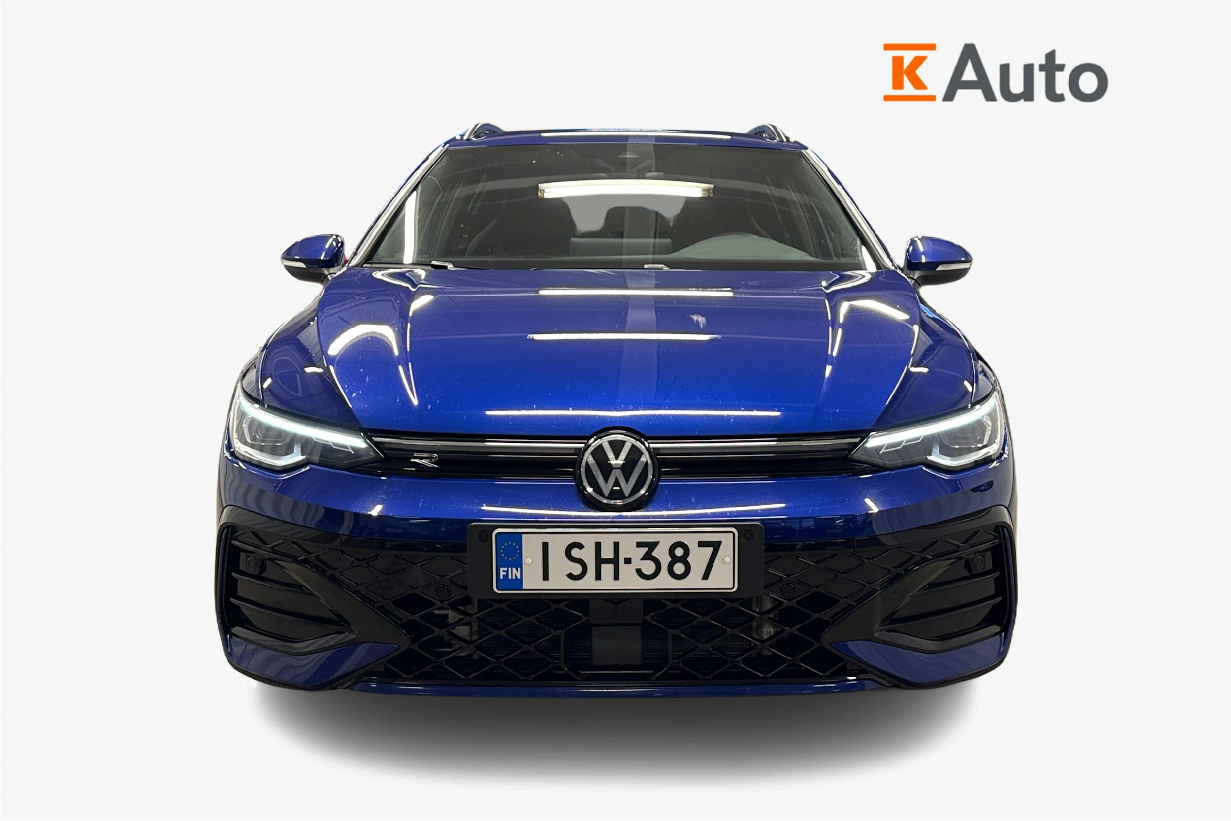 sininen Volkswagen Golf 2025 kuva 5.