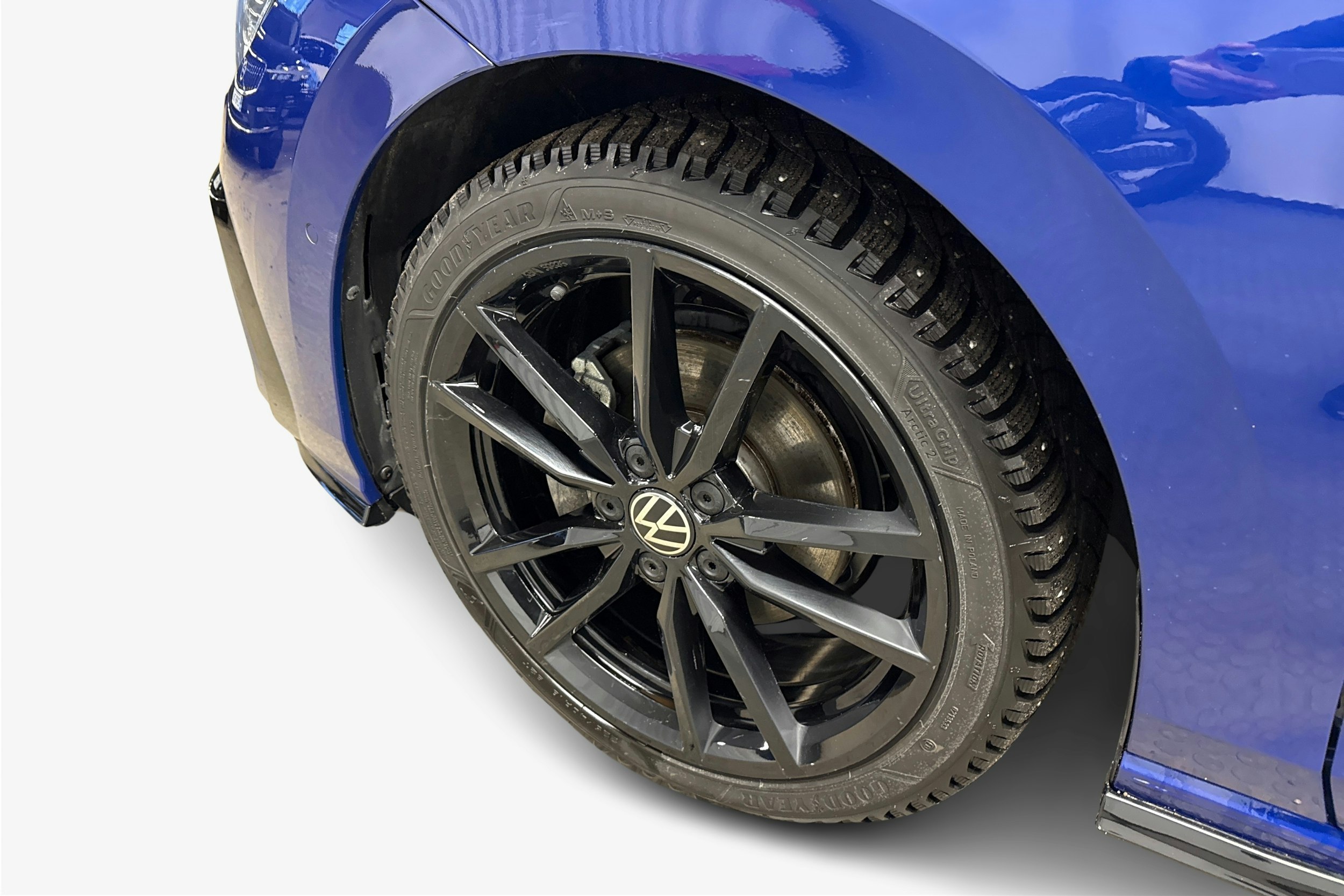 sininen Volkswagen Golf 2025 kuva 11.