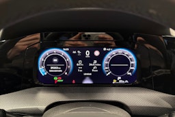 sininen Volkswagen Golf 2025 kuva 16.