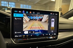 sininen Volkswagen Golf 2025 kuva 18.