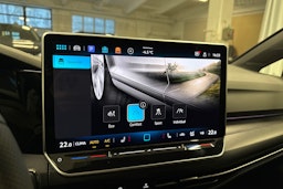 sininen Volkswagen Golf 2025 kuva 19.