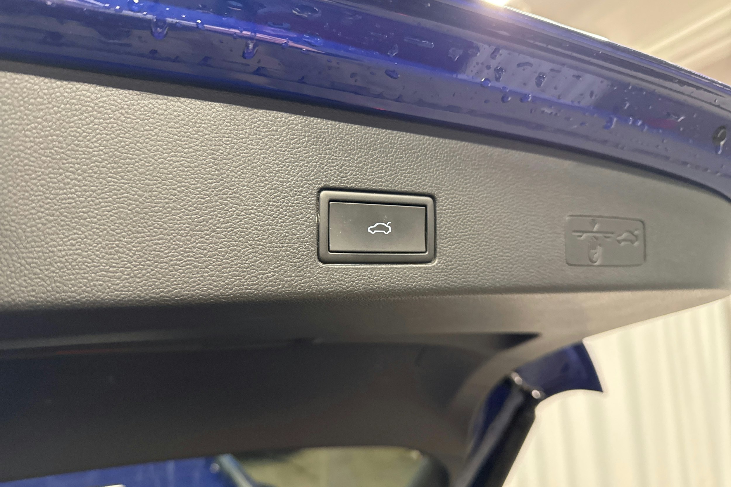 sininen Volkswagen Golf 2025 kuva 30.