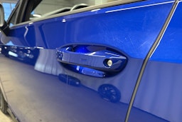 sininen Volkswagen Golf 2025 kuva 32.