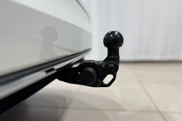 valkoinen Volkswagen Golf 2025 kuva 11.
