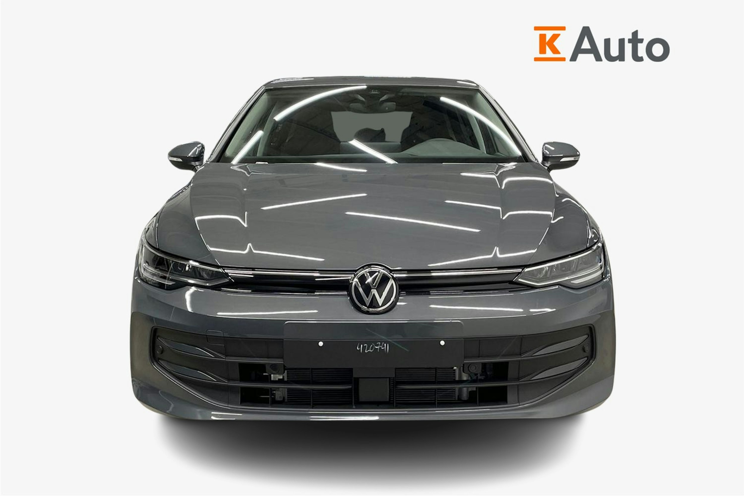harmaa Volkswagen Golf 2025 kuva 4.