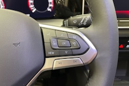 harmaa Volkswagen Golf 2025 kuva 14.