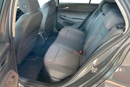 met. harmaa Volkswagen Golf 2025 kuva 8.
