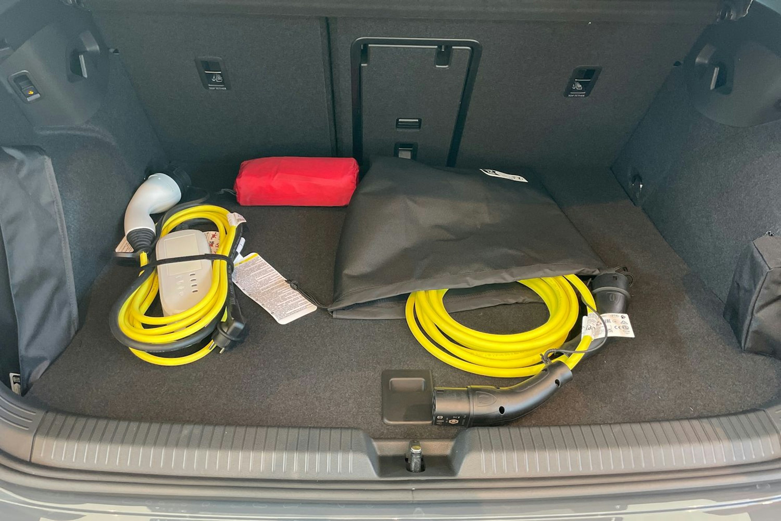 met. harmaa Volkswagen Golf 2025 kuva 14.