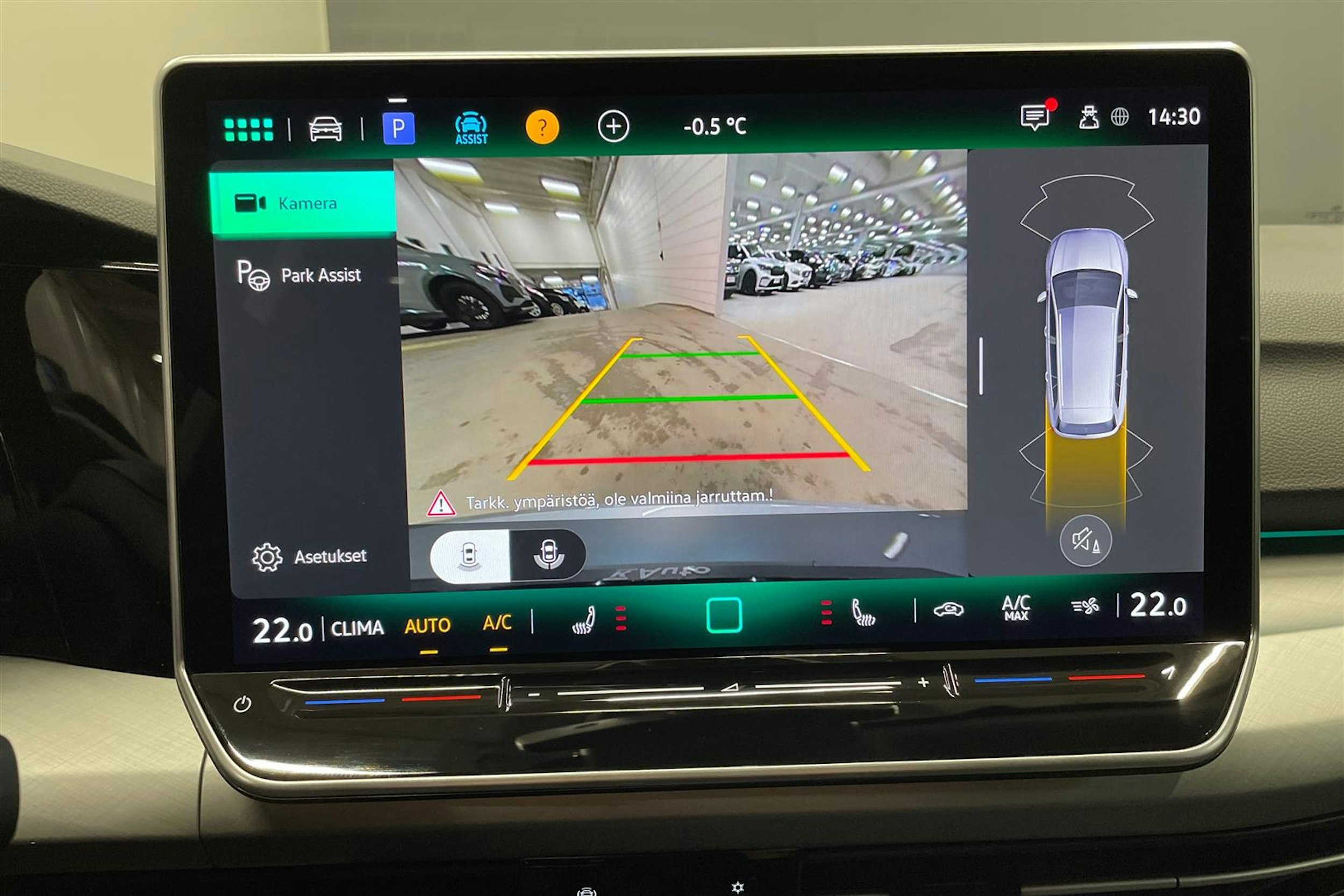 harmaa Volkswagen Golf 2025 kuva 8.