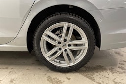 harmaa Volkswagen Golf 2025 kuva 11.