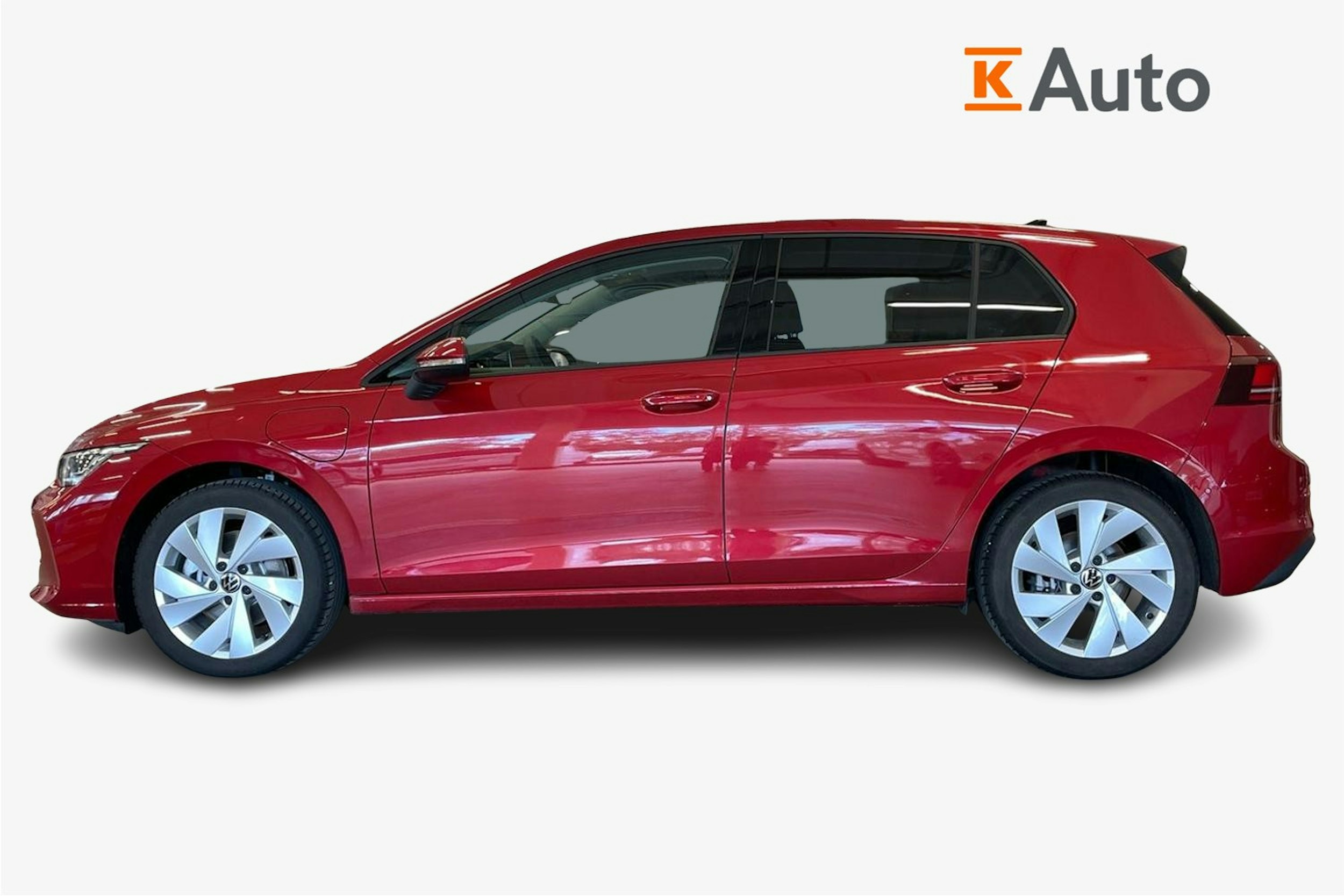 Punainen Volkswagen GOLF 2025 kuva 6.